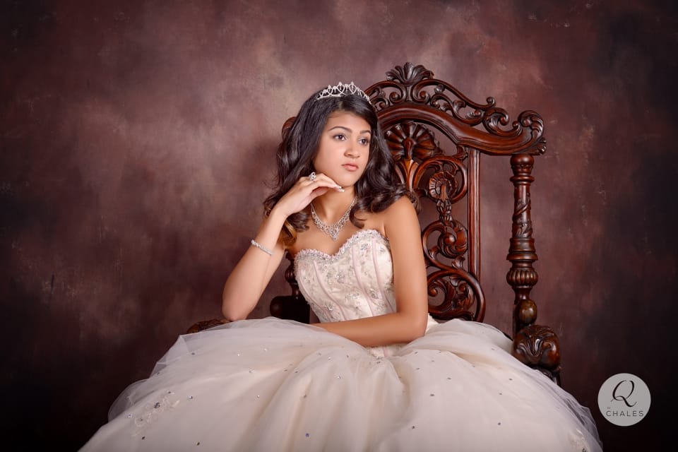 Dallas, USA. 4th Sep, 2021. A girl poses for photos during the Quinceanera  Fashion Show in Dallas, Texas, the United States, on Sept. 4, 2021. The  show was held here Saturday as